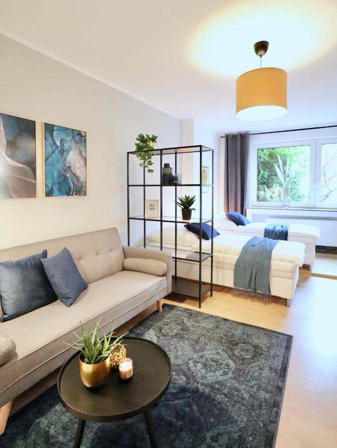 Sapphire Apartment: Free Parking + Netflix + Bathtub Essen Exteriér fotografie