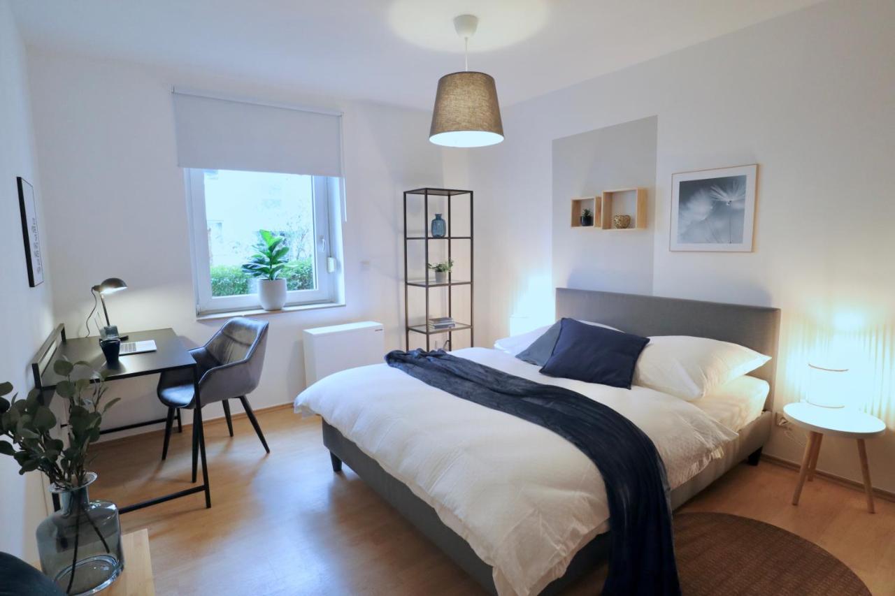 Sapphire Apartment: Free Parking + Netflix + Bathtub Essen Exteriér fotografie