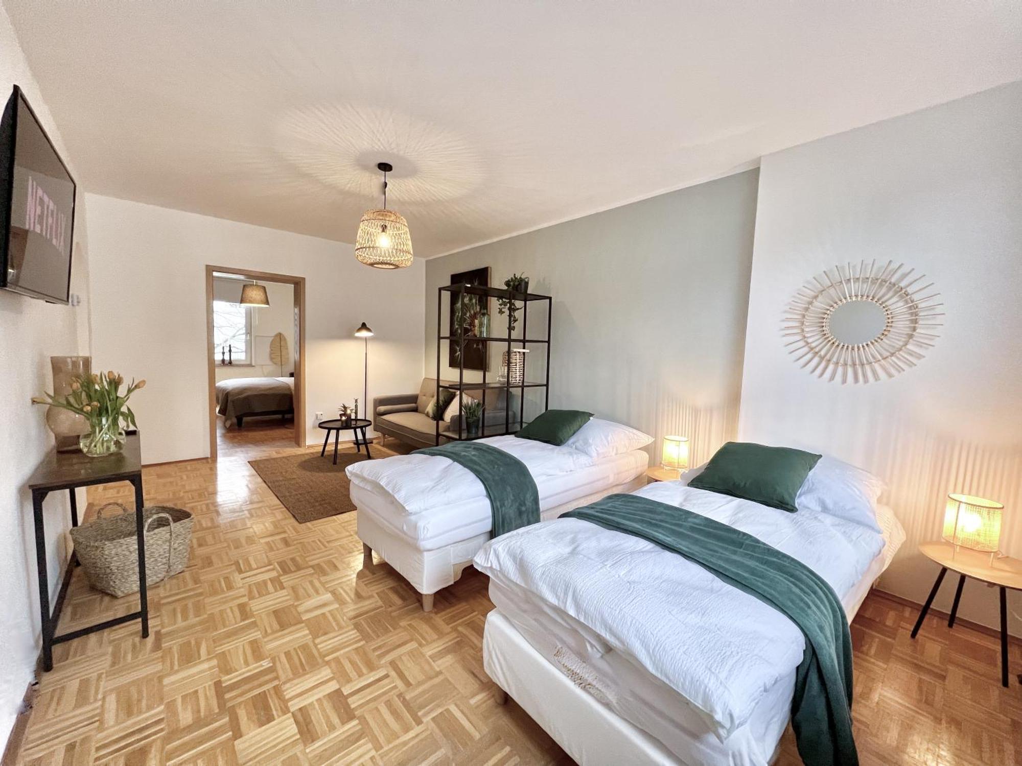Sapphire Apartment: Free Parking + Netflix + Bathtub Essen Exteriér fotografie
